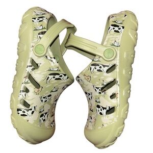 Western Chief W7 Green Cow Print Women’s Clogs